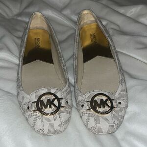 Women’s Michael Kores Fulton Vanilla moccasin